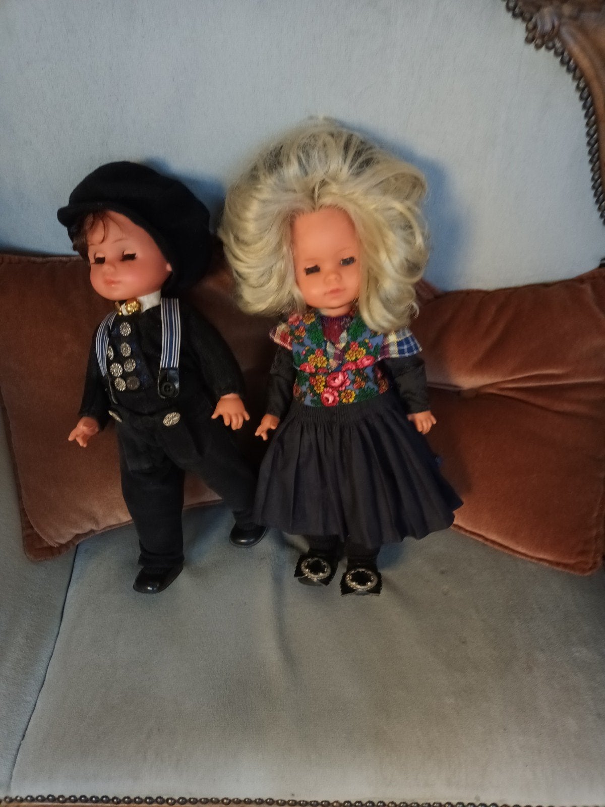 Vintage poppenpaar in klederdracht - emil schwenk '    e s, Antiek en Kunst, Ophalen