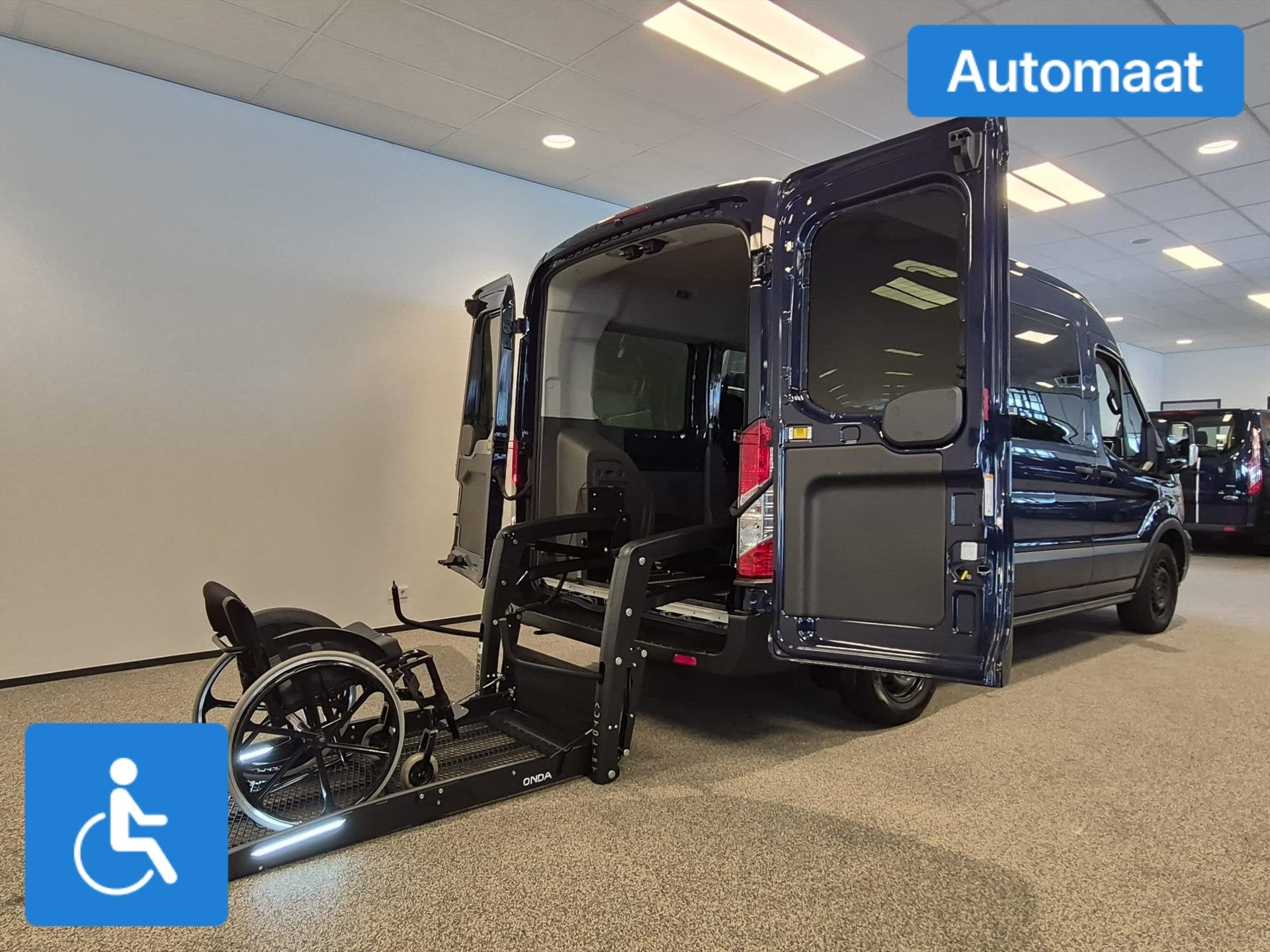 Ford Transit L2H2 Rolstoelbus Automaat, Automaat, 12 maanden, Stof, Zwart