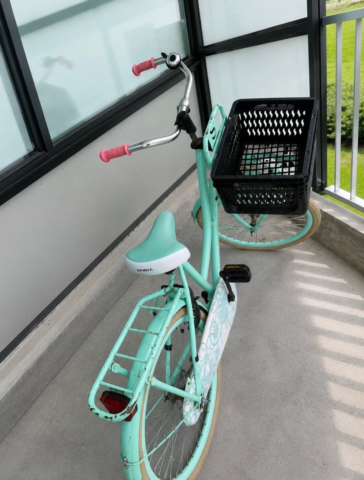 Leuke mintgroene damesfiets met mandje, Fietsen en Brommers, Fietsen | Dames | Damesfietsen, Gebruikt, Overige merken, (Extra) lage instap