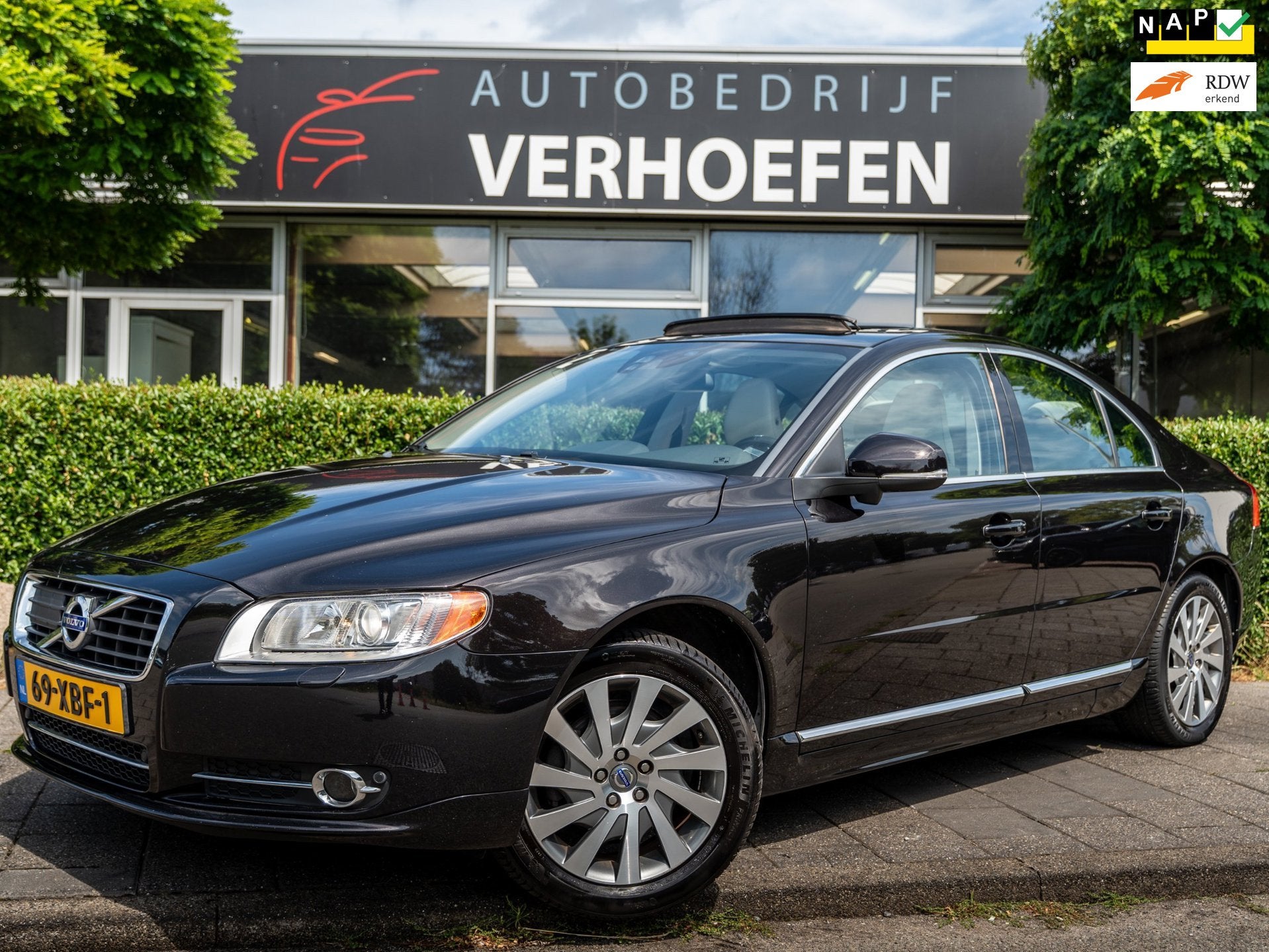 Volvo S80 2.0 T5 Limited Edition - AUTOMAAT - PANORAMADAK -, Auto's, 4 cilinders, Zwart, Lichtsensor, Sedan
