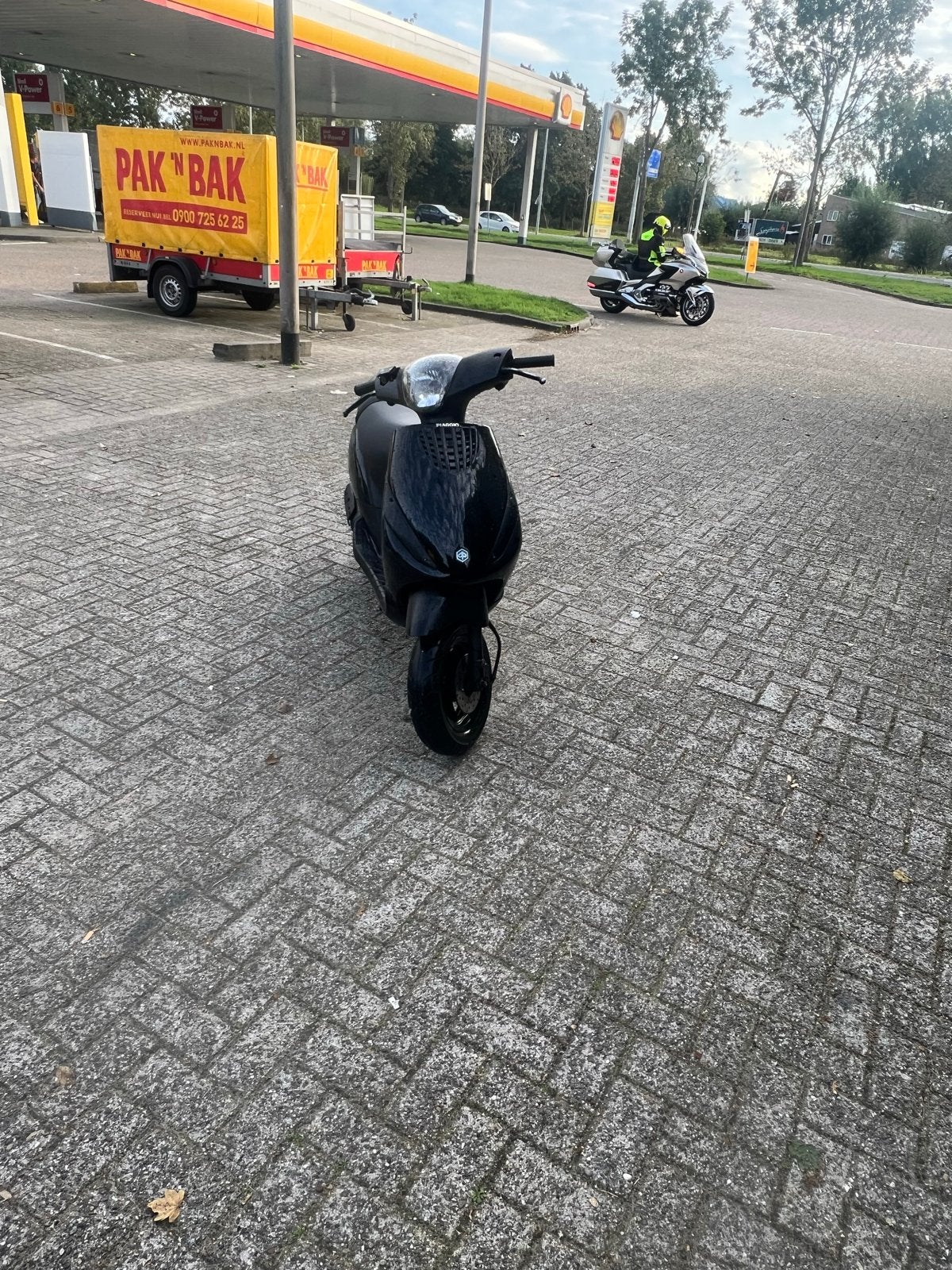 Piaggio Zip, Ophalen, Benzine, Zip