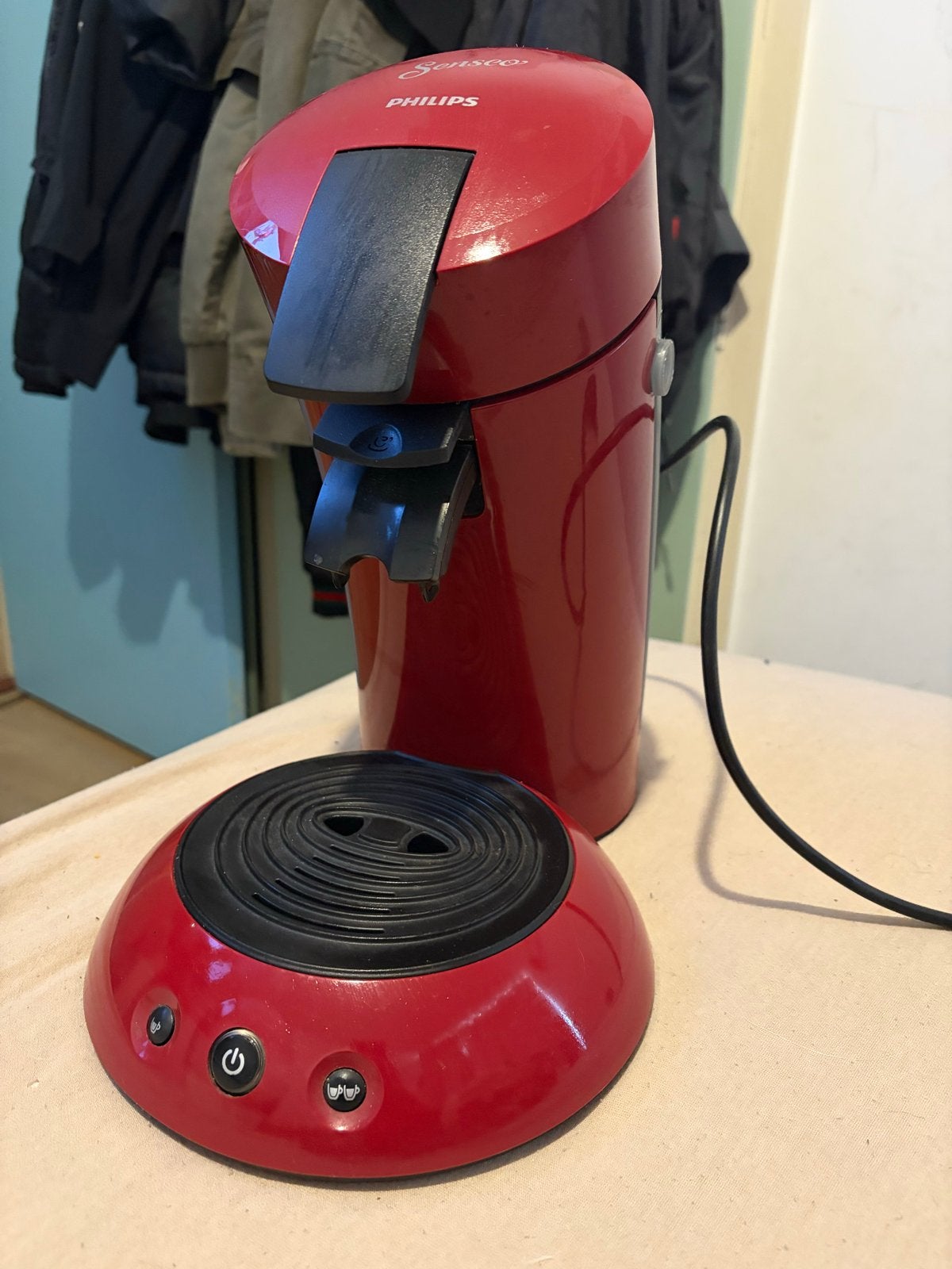 Philips Senseo Koffiezetapparaat Rood, Koffiepads en cups, Gebruikt, Koffiemachine, Ophalen of Verzenden