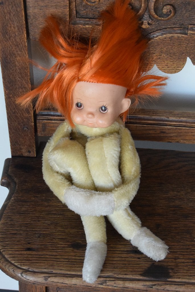 Vintage langelijs met rood/oranje haar, Verzamelen, Poppen, Ophalen of Verzenden, Gebruikt, Pop