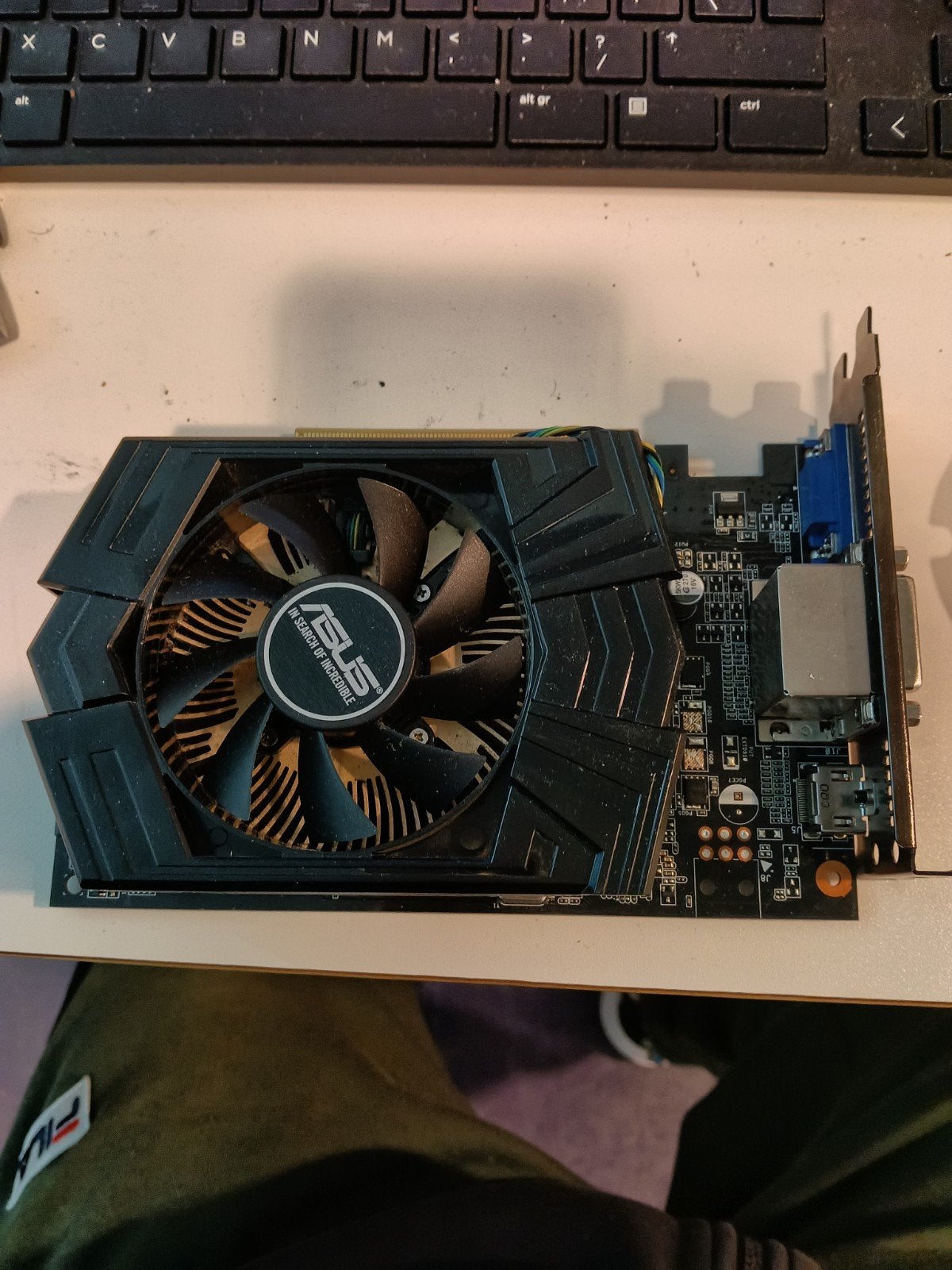 ASUS Grafische Kaart  2GB GTX 750 ti GDDR5 Pci express, Computers en Software, Videokaarten, Gebruikt, GDDR, Ophalen of Verzenden