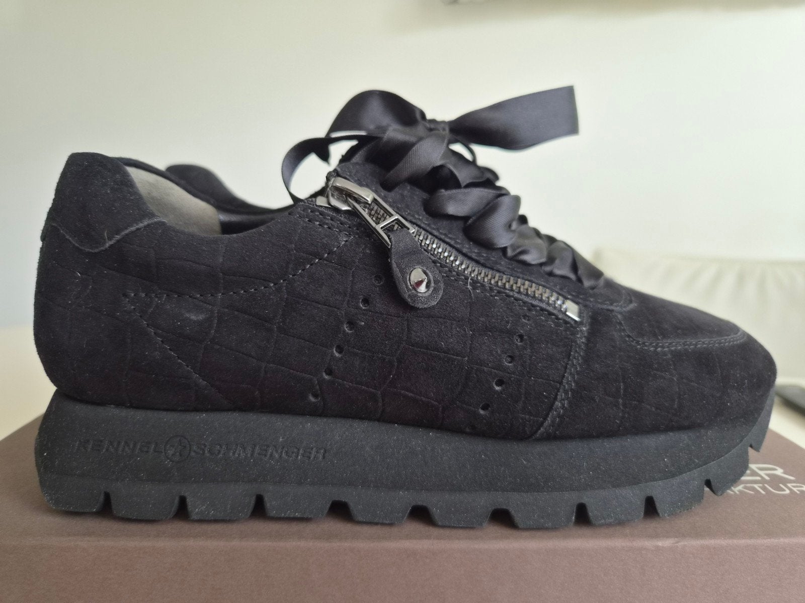 Superleuke sneakers van Kennel & Schmenger. Maat 37. Nieuw., Zwart, Nieuw, Ophalen of Verzenden, Sneakers of Gympen