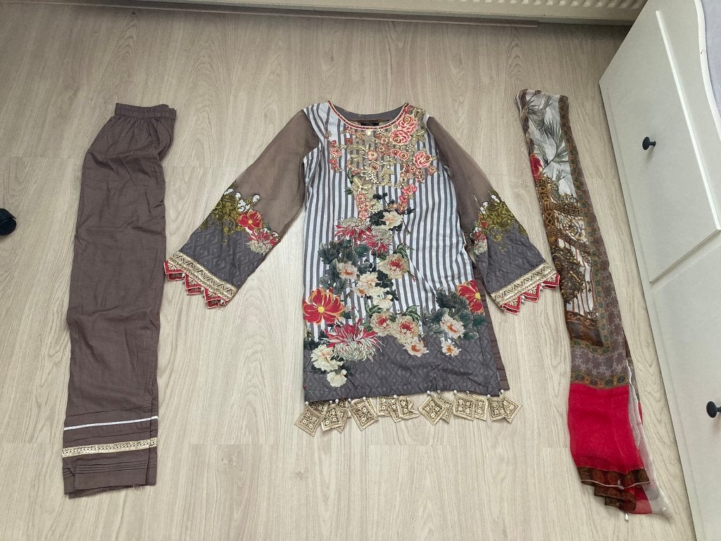 Indiase/ Pakistaanse/ Bollywood kleding, grijs goud, M, Kleding | Dames, Gelegenheidskleding, Maat 38/40 (M), Overige typen, Nieuw