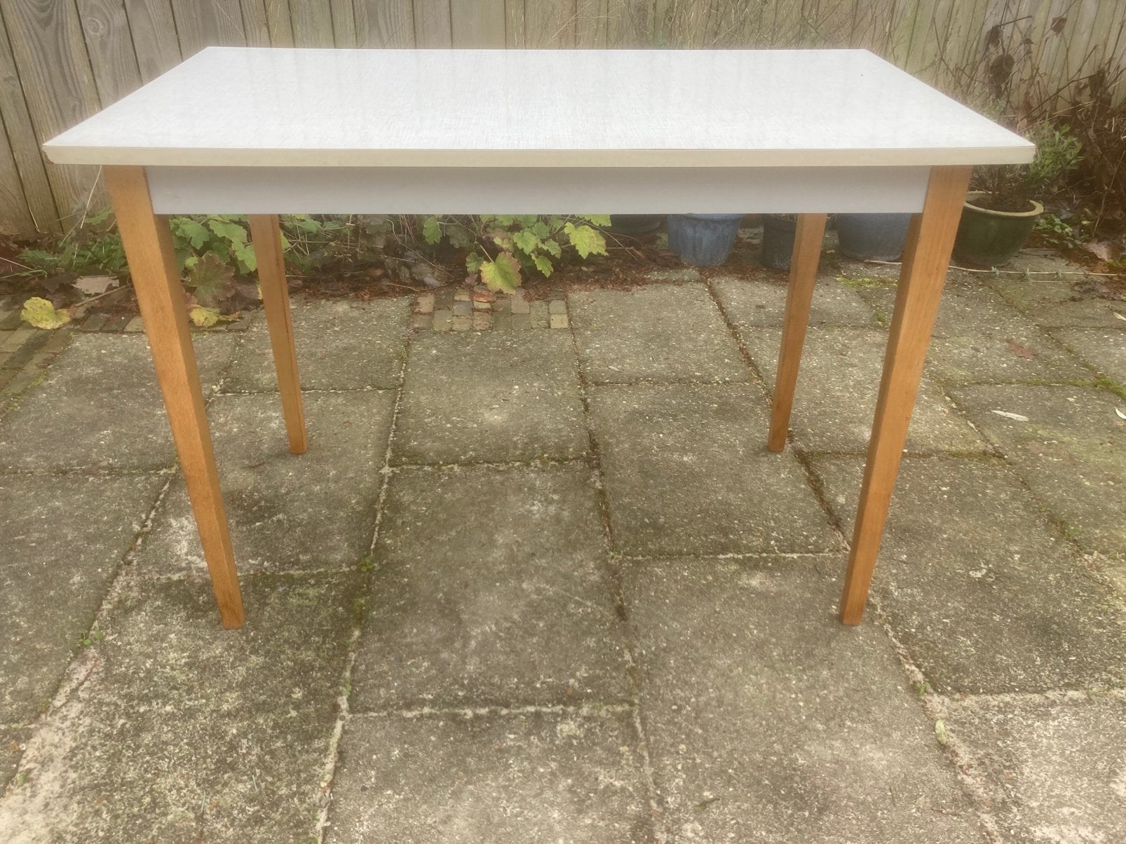 Eenvoudige vintage formica eettafel jaren 70, Ophalen