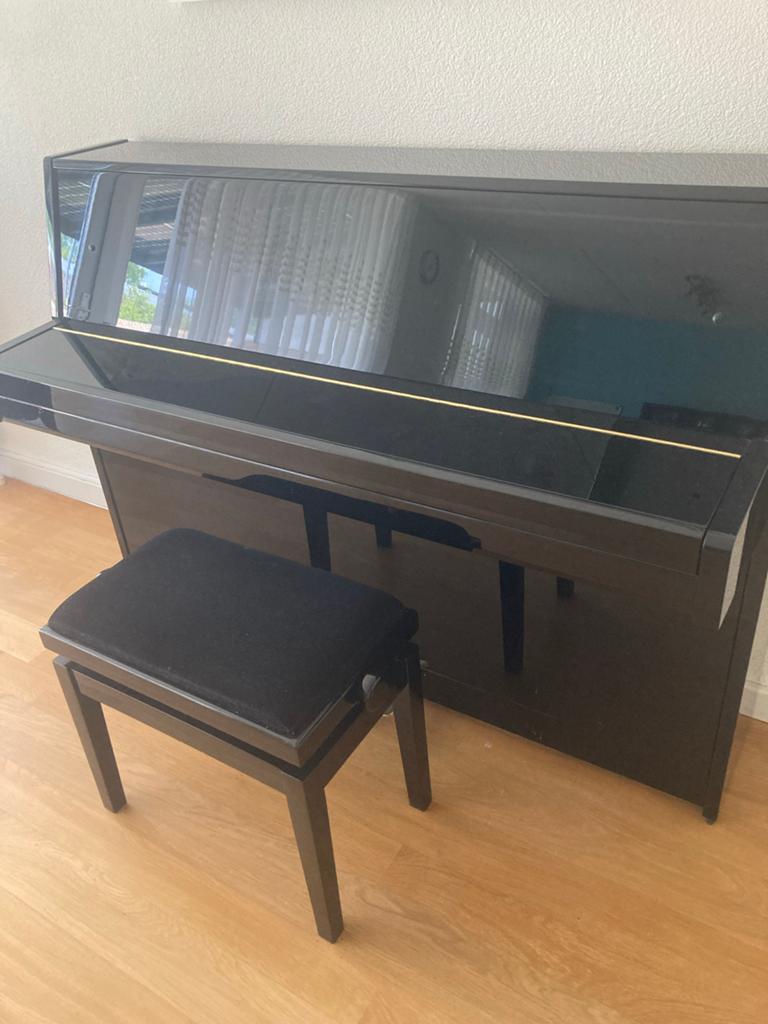 Yamaha b1 PE staande piano - Zeer goede staat, Ophalen, Zwart, Zo goed als nieuw, Piano