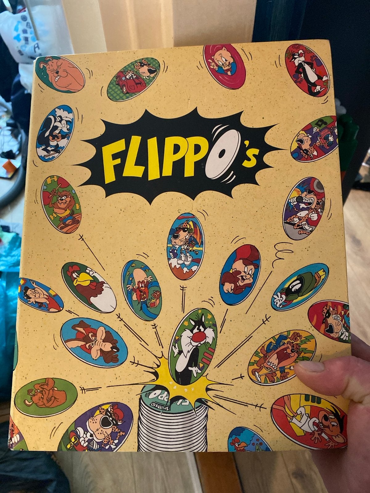 Flippo's verzamelmap met Chester Cheetos flippo's, Verzamelen, Flippo's, Ophalen of Verzenden, Chester Cheetos, Verzameling, Met verzamelmap(pen)