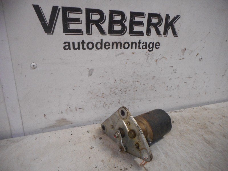 Ruitenwissermotor Voor Ponton 219 (W105) M180 II 1957, Gebruikt, Mercedes-Benz AG, Mercedes-Benz, Mercedesstraße 120, Stuttgart 70372, , Duitsland