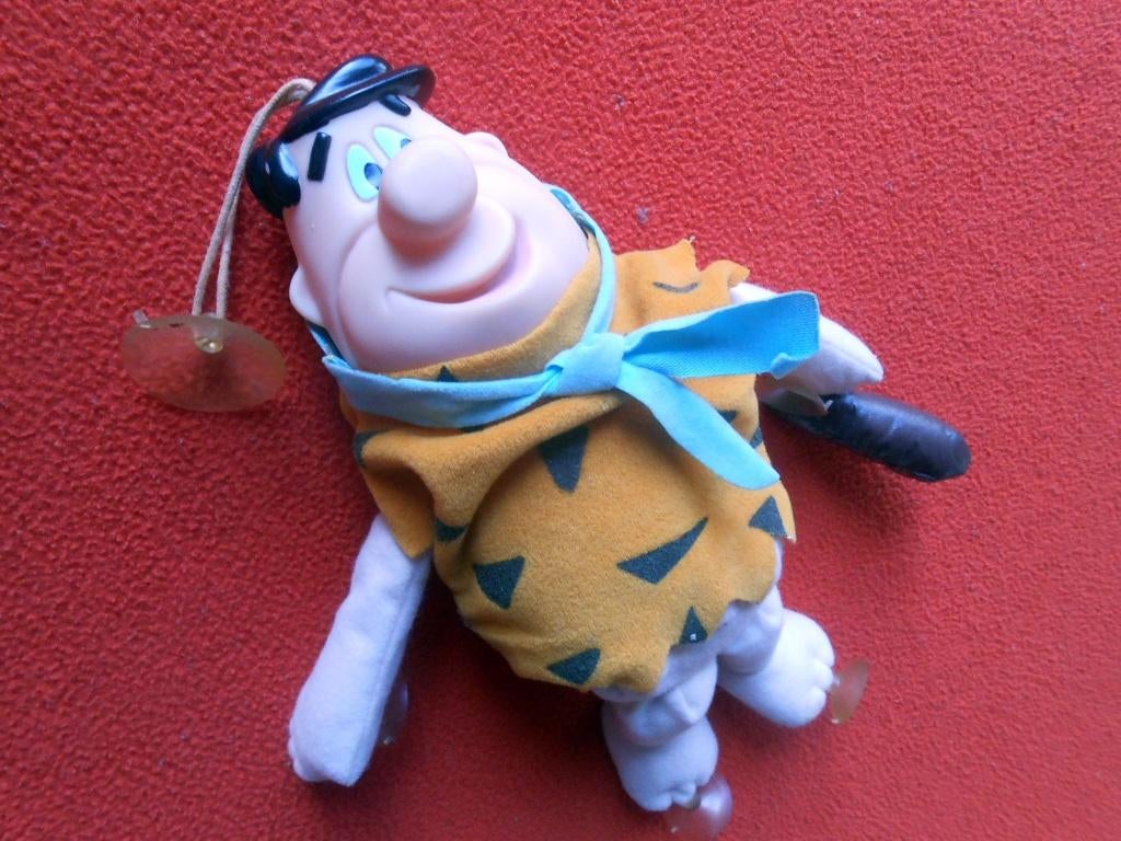 Fred Flintstone: poppetje om in auto op te hangen?, Ophalen of Verzenden, Kuifje, Beeldje of Figuurtje