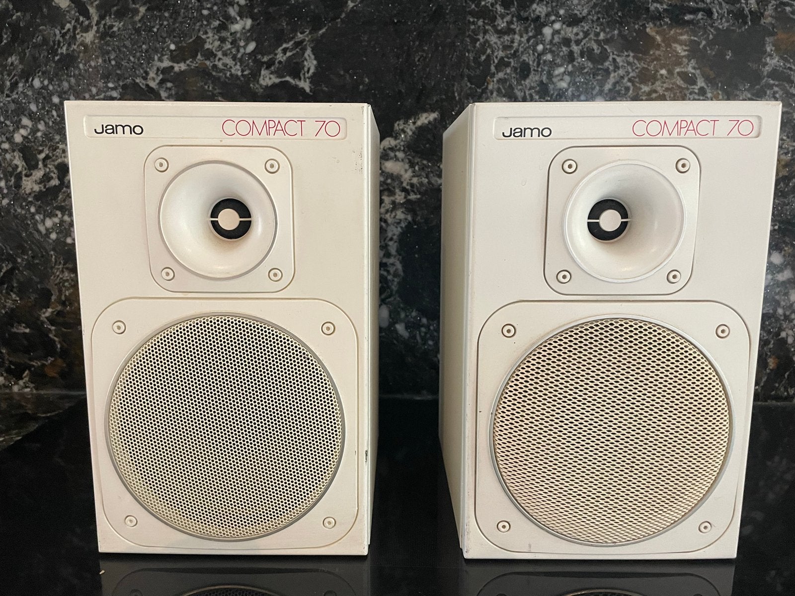 Jamo Compact 70 speakers - Wit, Audio, Tv en Foto, Stereo speakers, Gebruikt, Ophalen of Verzenden, 60 tot 120 watt