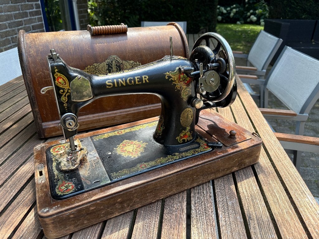 Antieke Mahoniehouten tafel, Ophalen