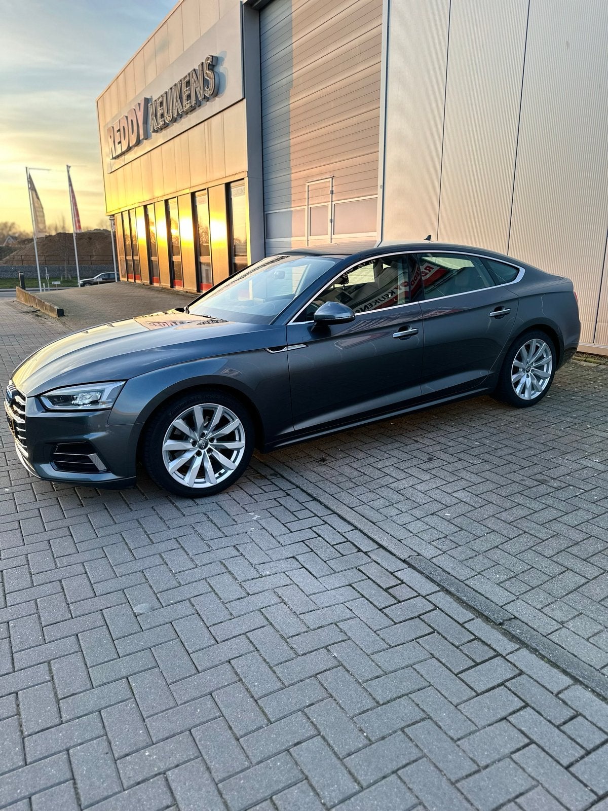Audi A5 1.4 Tfsi 150pk S Tronic 2017 Grijs, Auto's, Stof, Zwart, 4 cilinders, Origineel Nederlands