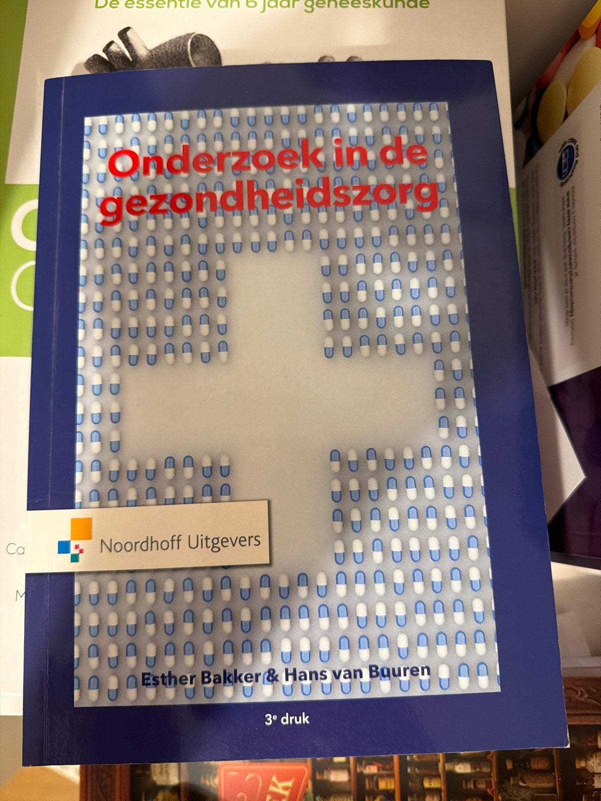 Onderzoek in de gezondheidszorg - Esther Bakker & Hans van B, Ophalen of Verzenden, Gamma, Zo goed als nieuw, HBO