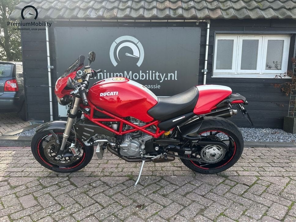 DUCATI MONSTER S4R (BJ 2007 / 36164 KM), DUCATI, 2 cilinders, Motorrijbewijs A, Bedrijf