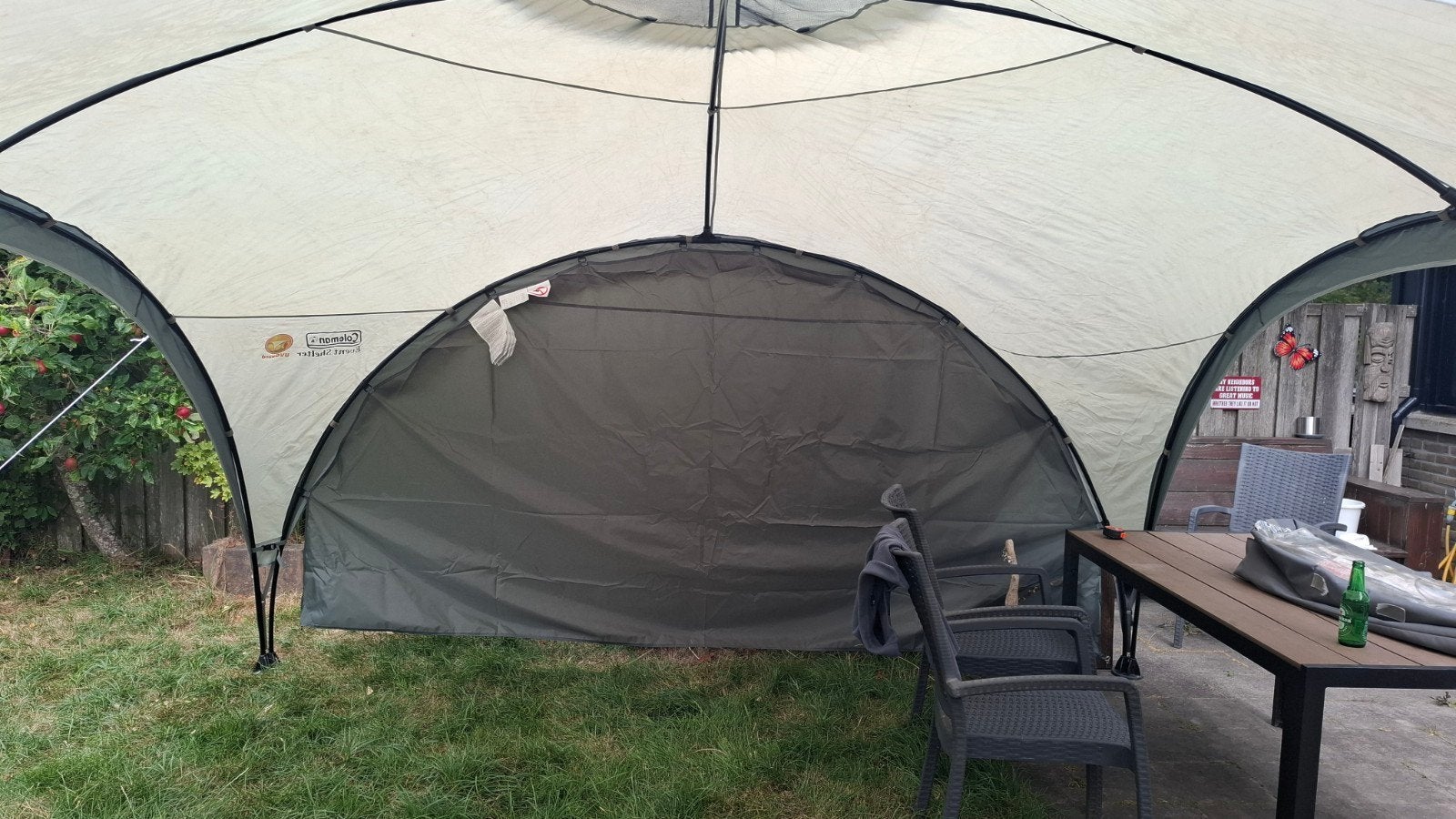 Coleman Event Shelter 3.65 x 3.65 m, Ophalen
