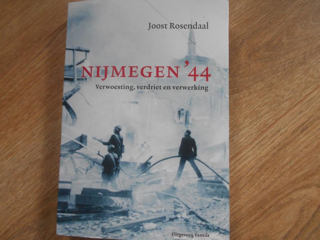 Joost Rosendaal Nijmegen `44, Ophalen of Verzenden, Tweede Wereldoorlog, Zo goed als nieuw, Overige onderwerpen