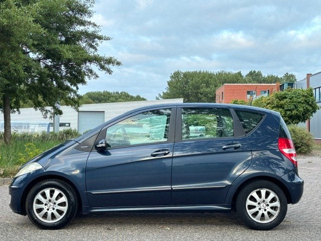 Mercedes-Benz A-klasse 150 Elegance Airco Electr. pakket Aud, Auto's, Voorwielaandrijving, Stof, Beige, Elektrische ramen