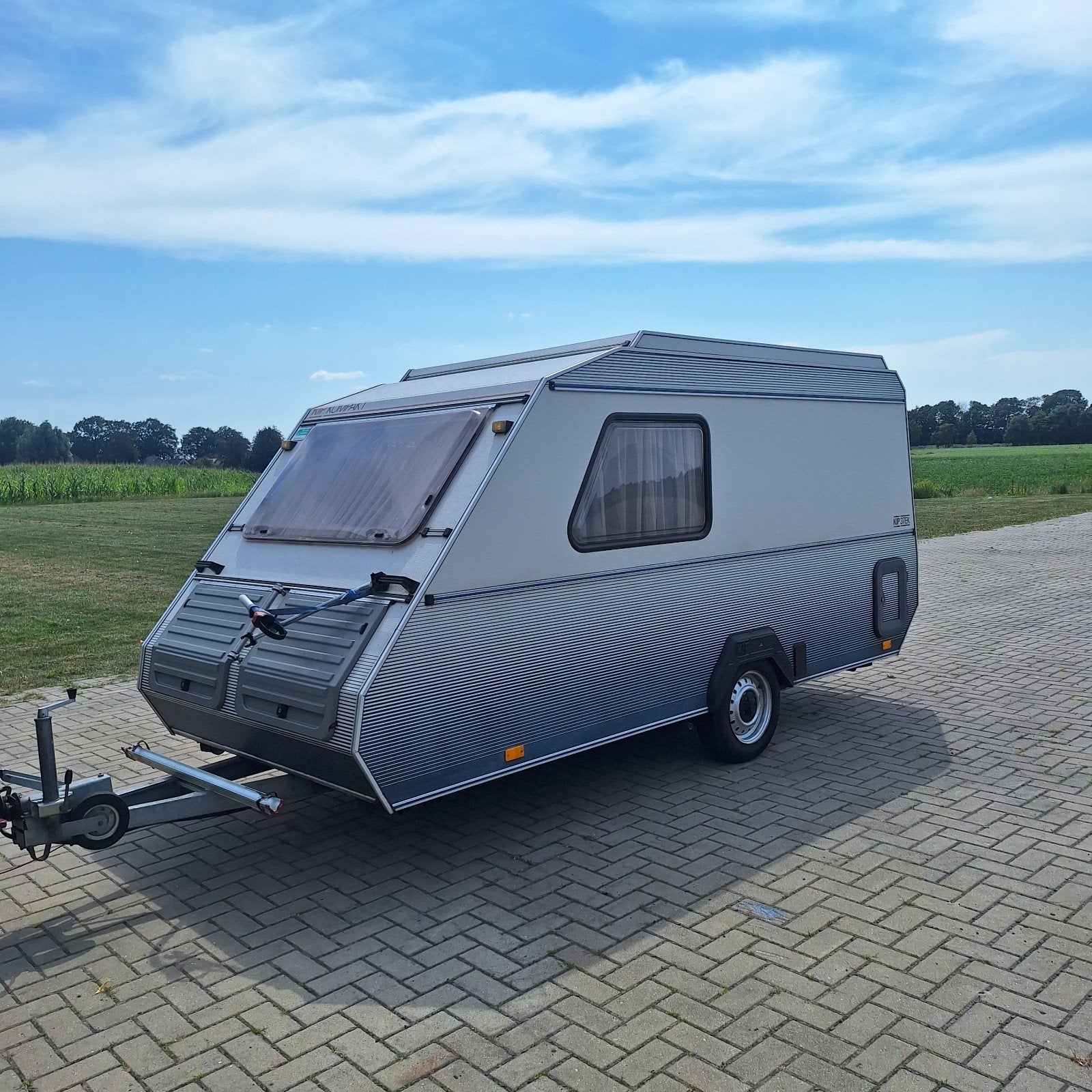 Kip Kompakt 37EK, Voortent, Hekdakdoek nieuw, Vast Toilet, Schokbreker, Kip, Tot en met 2, Bedrijf