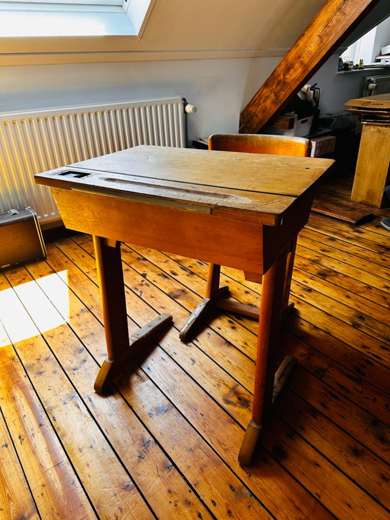 Vintage houten schoolbank met stoel, Ophalen