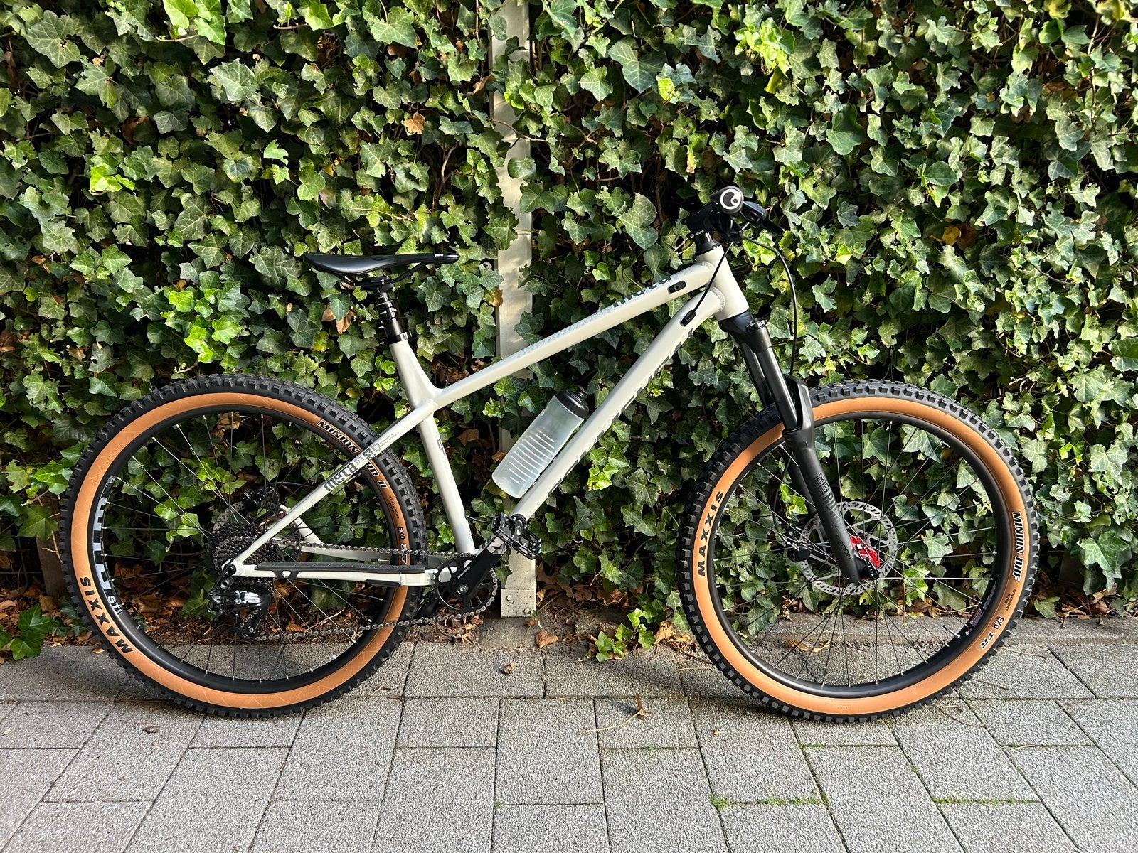 Commencal Meta HT AM 27.5 Hardtail - Zo goed als nieuw, Hardtail, 49 tot 53 cm, Zo goed als nieuw, Schijfrem