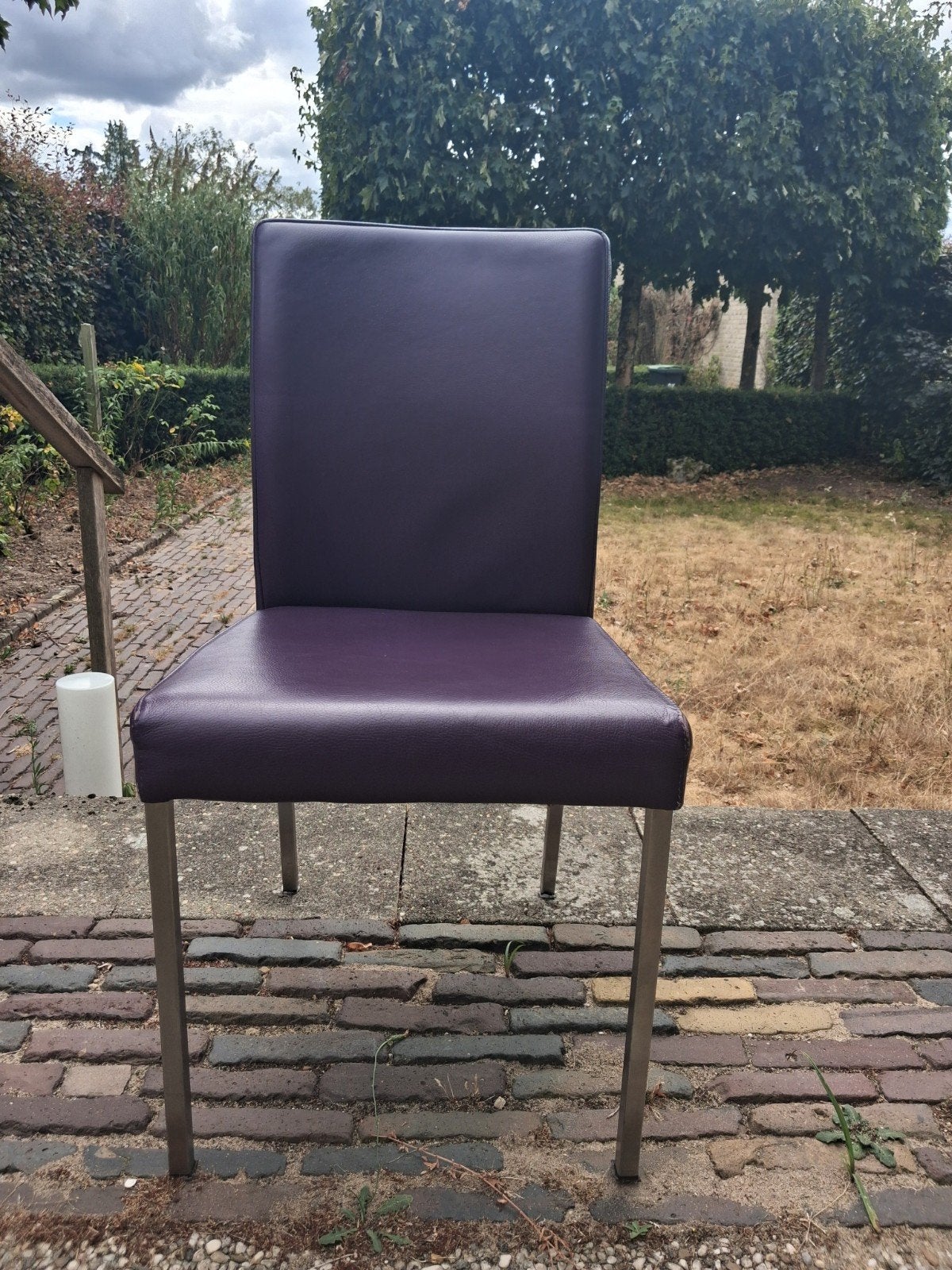 Moderne eetkamerstoel - Paars met metalen poten, Overige kleuren, Ophalen of Verzenden, Zo goed als nieuw, Modern