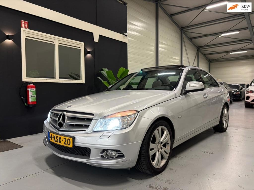 Mercedes-Benz C-klasse 180 K Avantgarde, Achterwielaandrijving, 1796 cc, Leder, Sedan