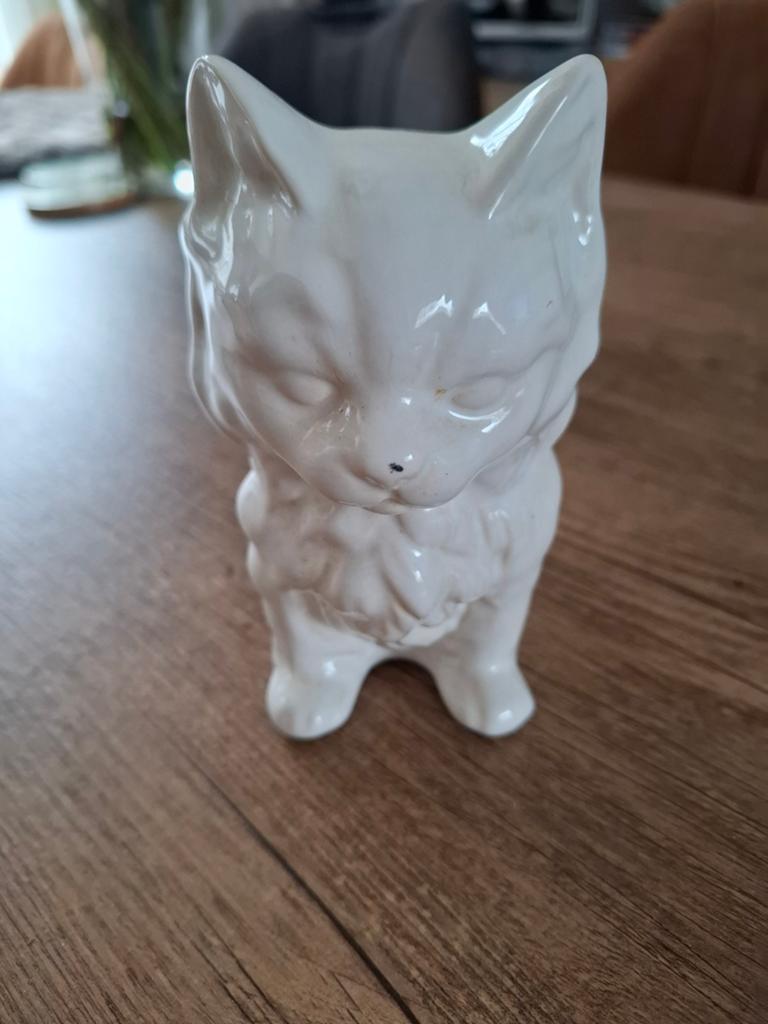 Witte keramieke bloempotje poesje, Antiek en Kunst, Antiek | Keramiek en Aardewerk, Ophalen