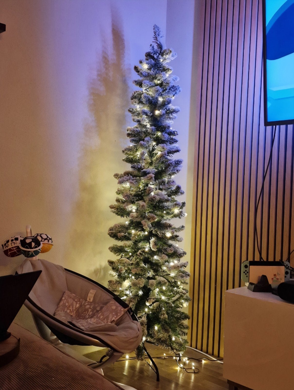 Smalle nepboom kerstboom nep boom kerst nep sneeuw christmas, Ophalen of Verzenden, Zo goed als nieuw