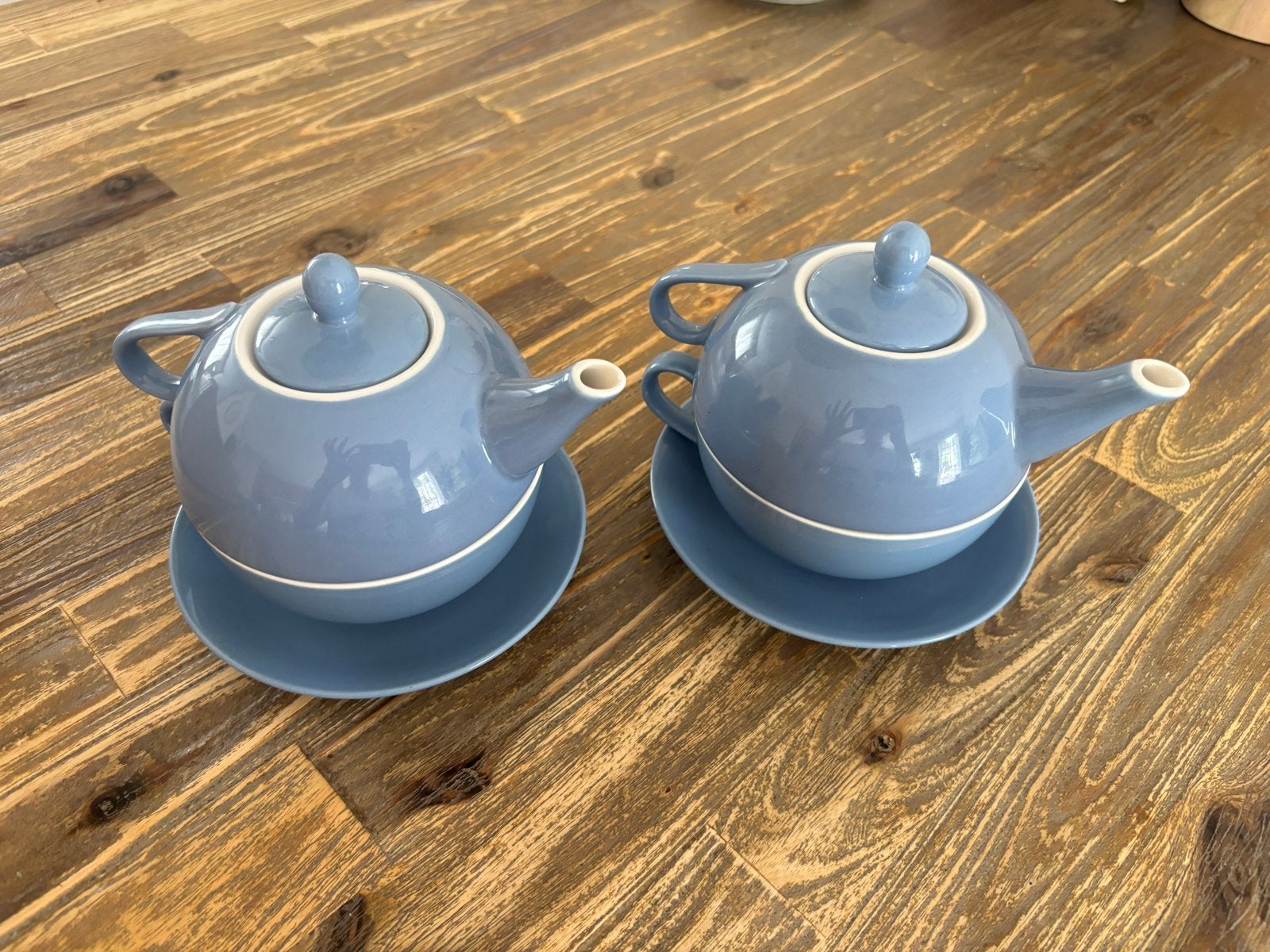 Leuke theepotjes met kop en schotel in lavendel blauw, Ophalen, Keramiek, Zo goed als nieuw, Theepot