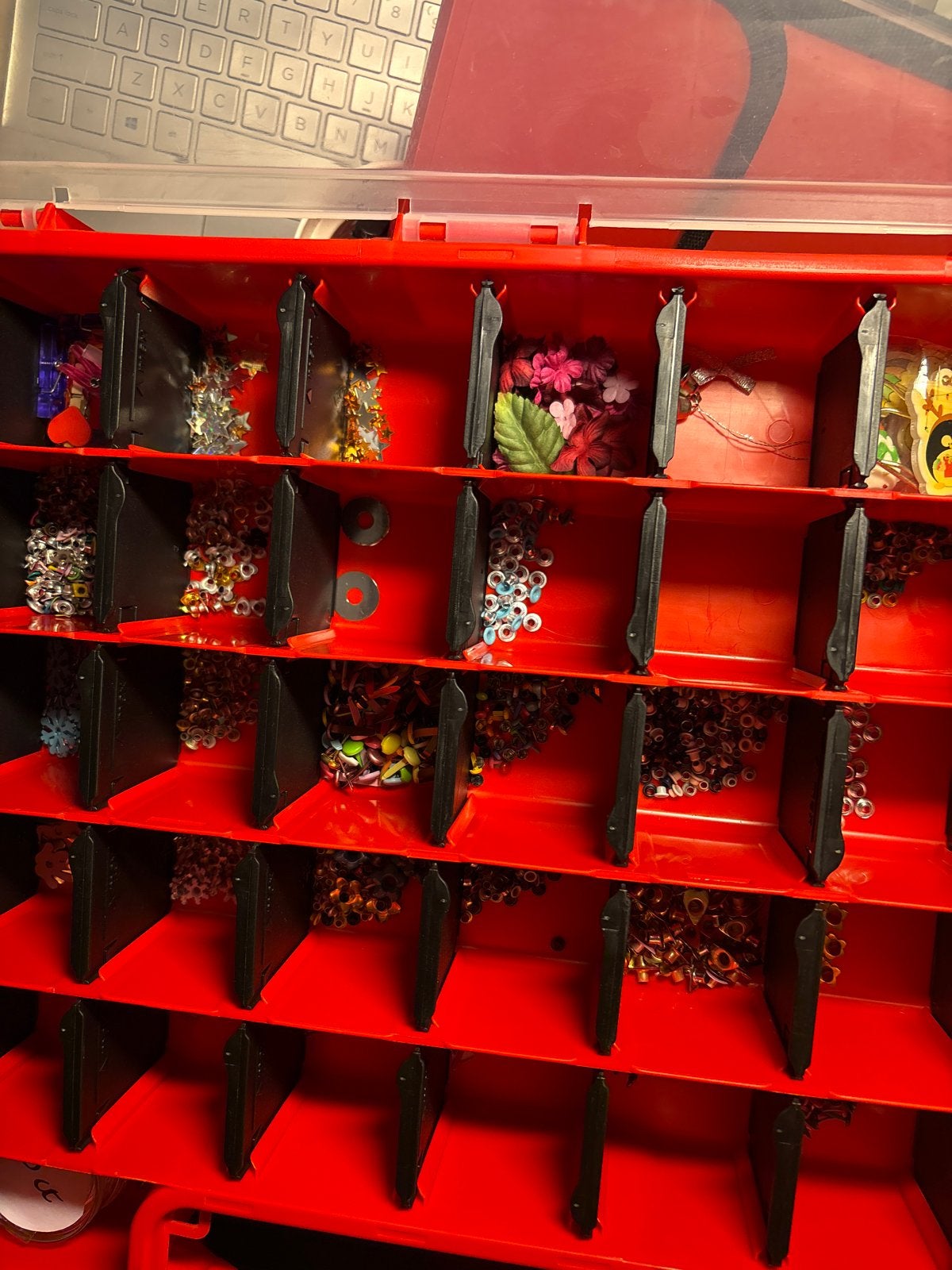 Diverse Eyelets en Embellishments voor Knutselprojecten, Ophalen, Gebruikt