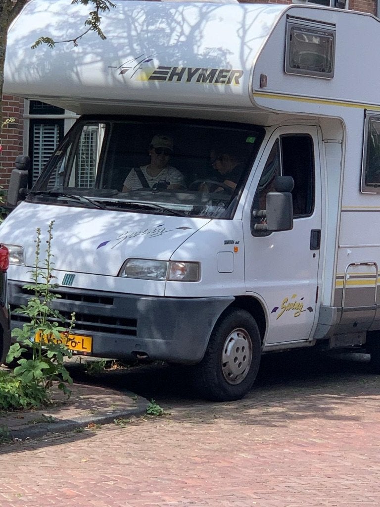 Camperstalling gezocht (omg. H’stede/H’lem, Hillegom etc)