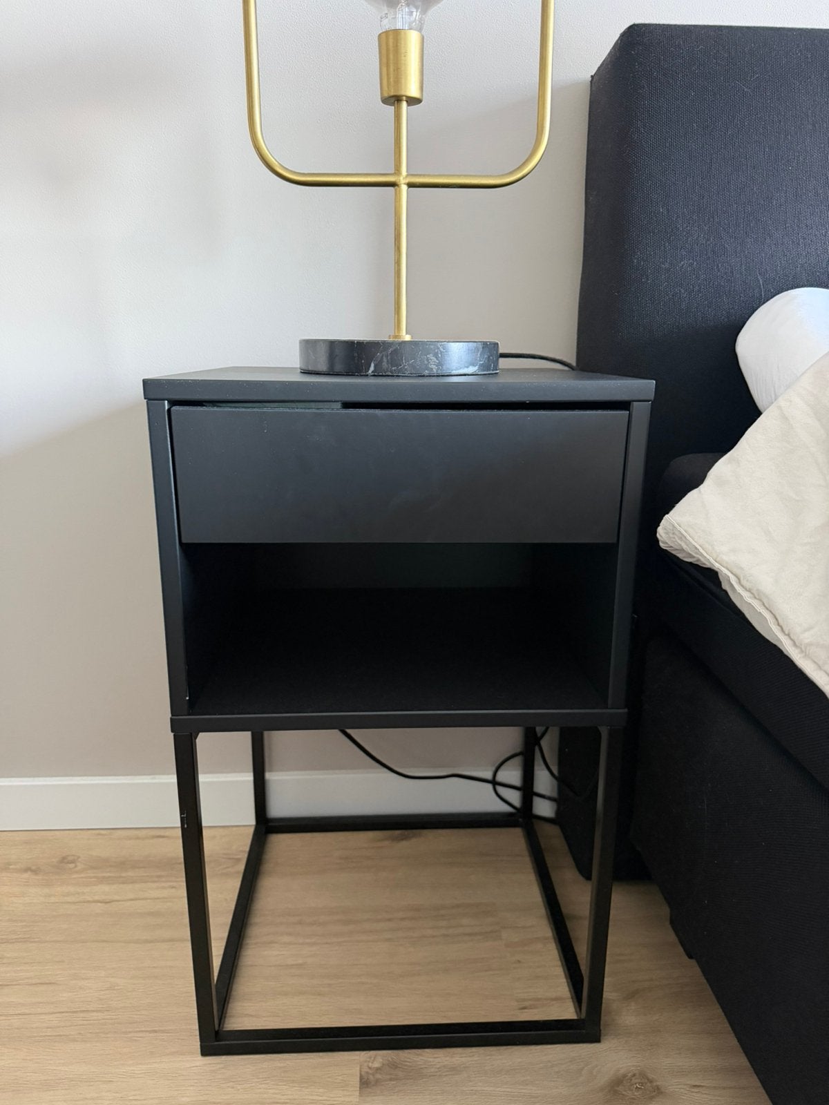 Ikea Vikhammer zwart 2x, Ophalen, Gebruikt, Minder dan 45 cm
