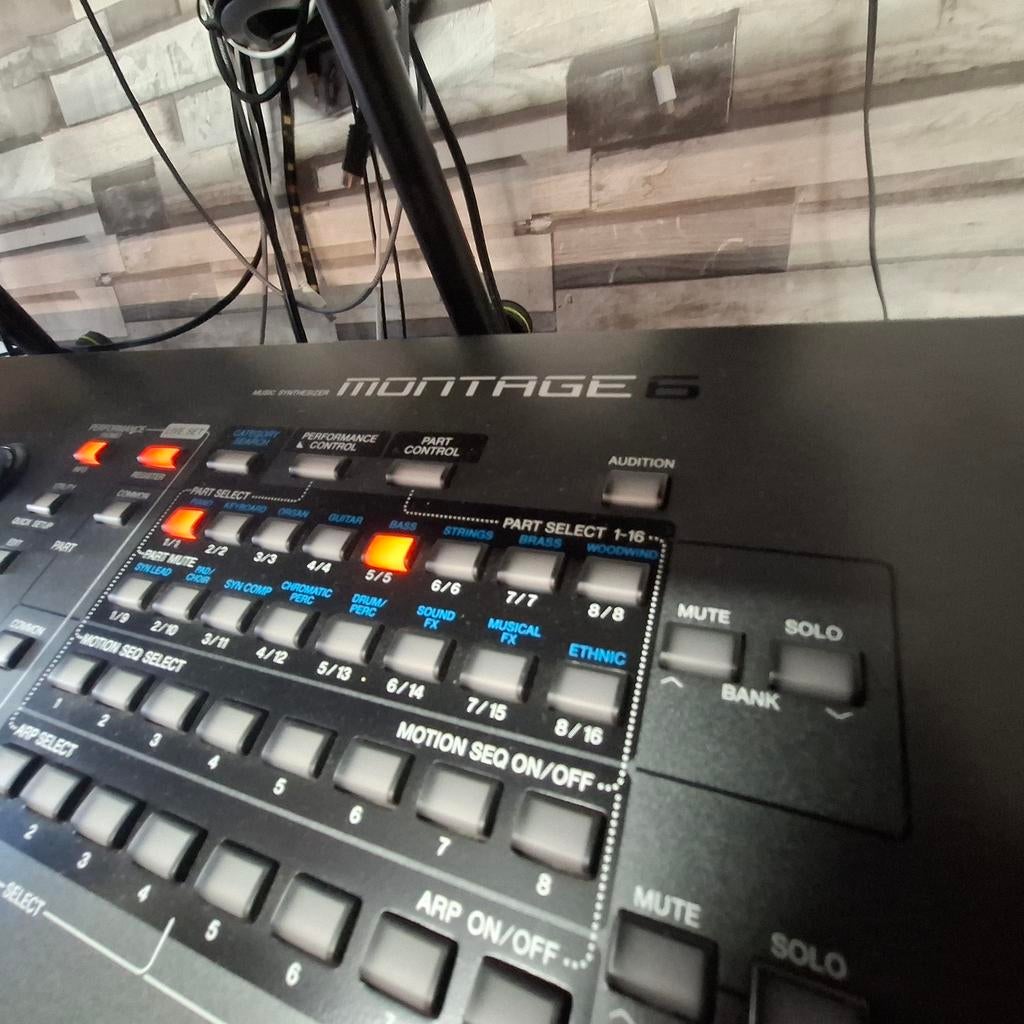 Yamaha Montage 6, Ophalen, Zo goed als nieuw, 61 toetsen, Yamaha