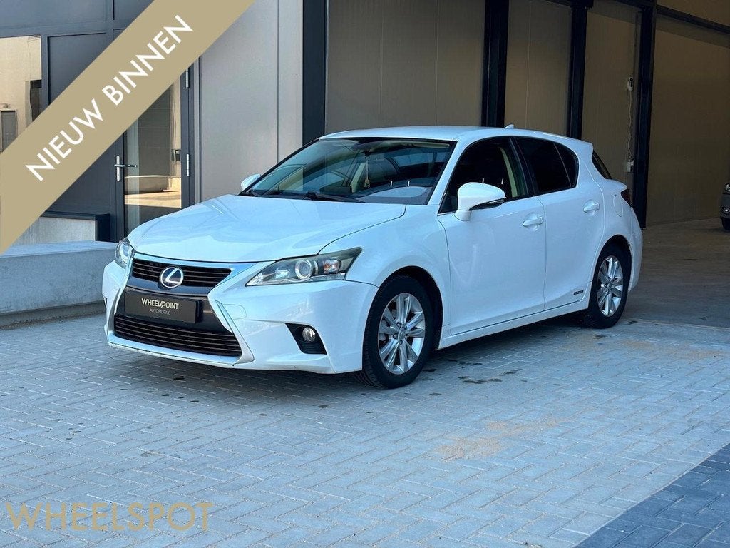 Lexus CT 200h CT Business Line|Camera|Navi|Cruise|Automaat, Auto's, Lexus, Gebruikt, Euro 6, 4 cilinders, Wit