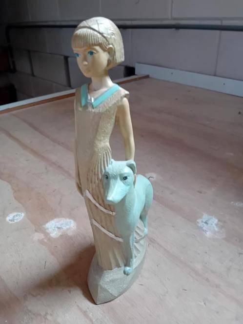 Beeld vrouw meisje met hond parastone 1997, Verzamelen, Beelden en Beeldjes, Ophalen of Verzenden, Zo goed als nieuw, Overige typen
