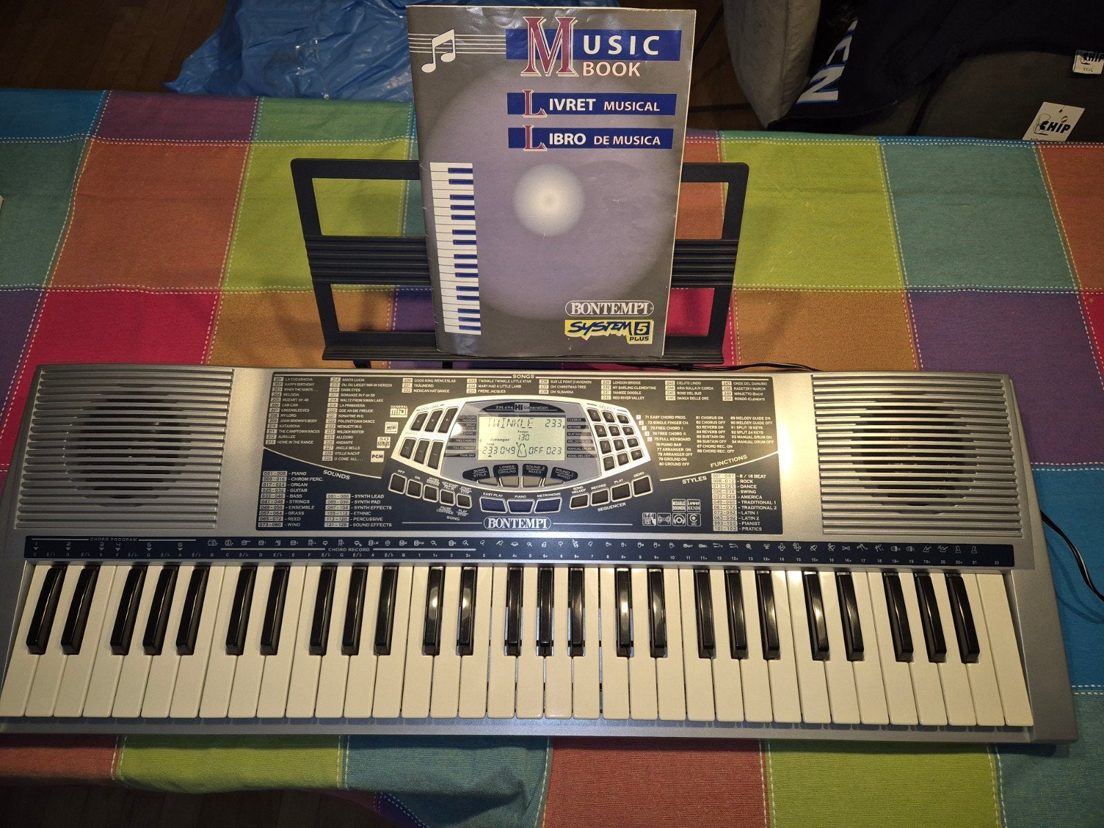 Bontempi System 5 Plus Keyboard met Standaard en Voeding, 61 toetsen, Zo goed als nieuw, Met standaard, Ophalen