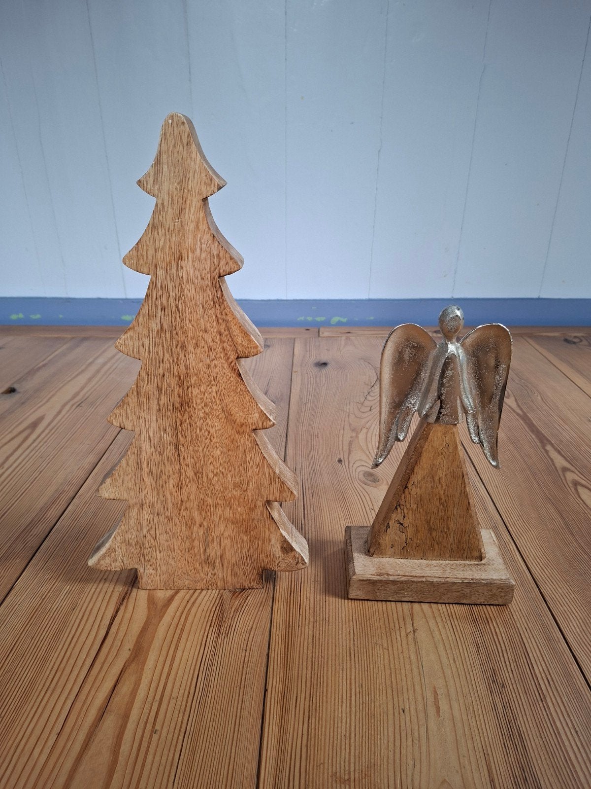 Leuke houten Kerstdecoratie. Kerstbeelden. Engel/Boom.
Houte, Diversen, Ophalen of Verzenden, Zo goed als nieuw