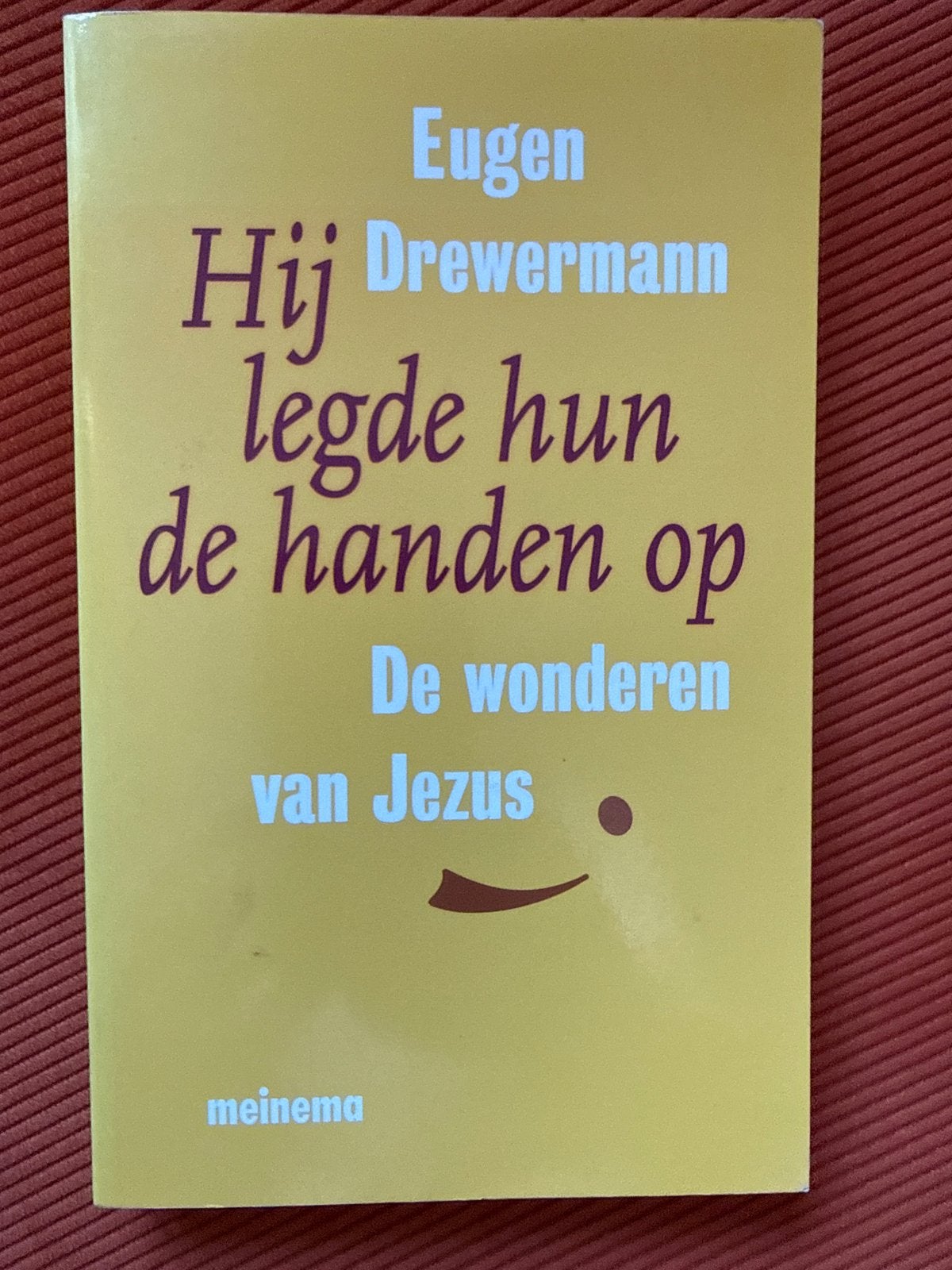 E. Drewermann - Hij legde hun de handen op, Boeken, Ophalen of Verzenden, Gelezen, E. Drewermann, Christendom | Katholiek