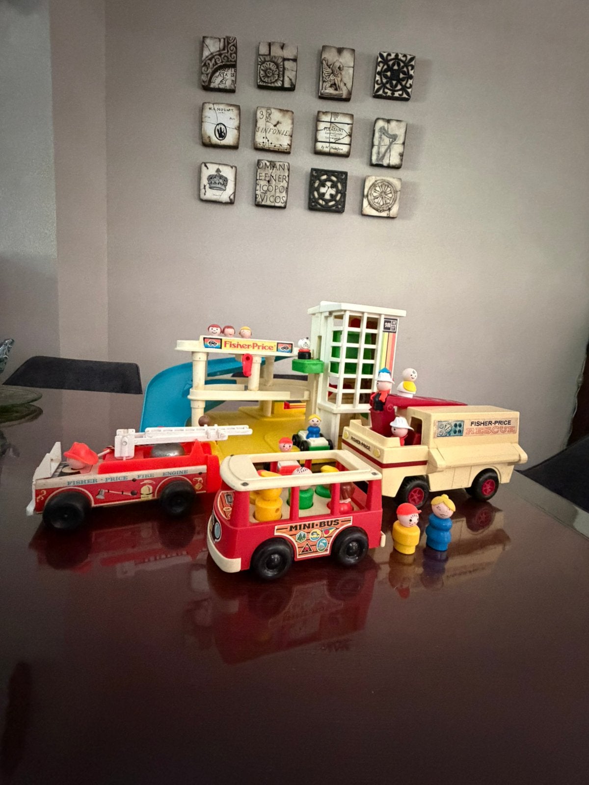 Leuke Vintage set Fisher-Price garage,bus,brandweer,rescue., Ophalen of Verzenden, Gebruikt, Speelset