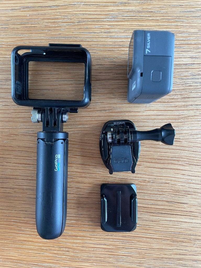GoPro 7 Silver met frame en stick, Audio, Tv en Foto, Ophalen of Verzenden, Gebruikt, GoPro