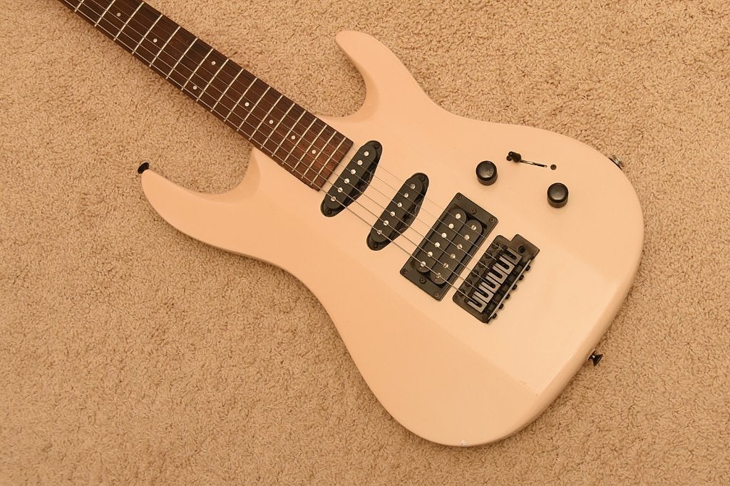 ARIA PRO 2.  ELECTR. GITAAR., Ophalen of Verzenden, Zo goed als nieuw, Solid body, Overige merken