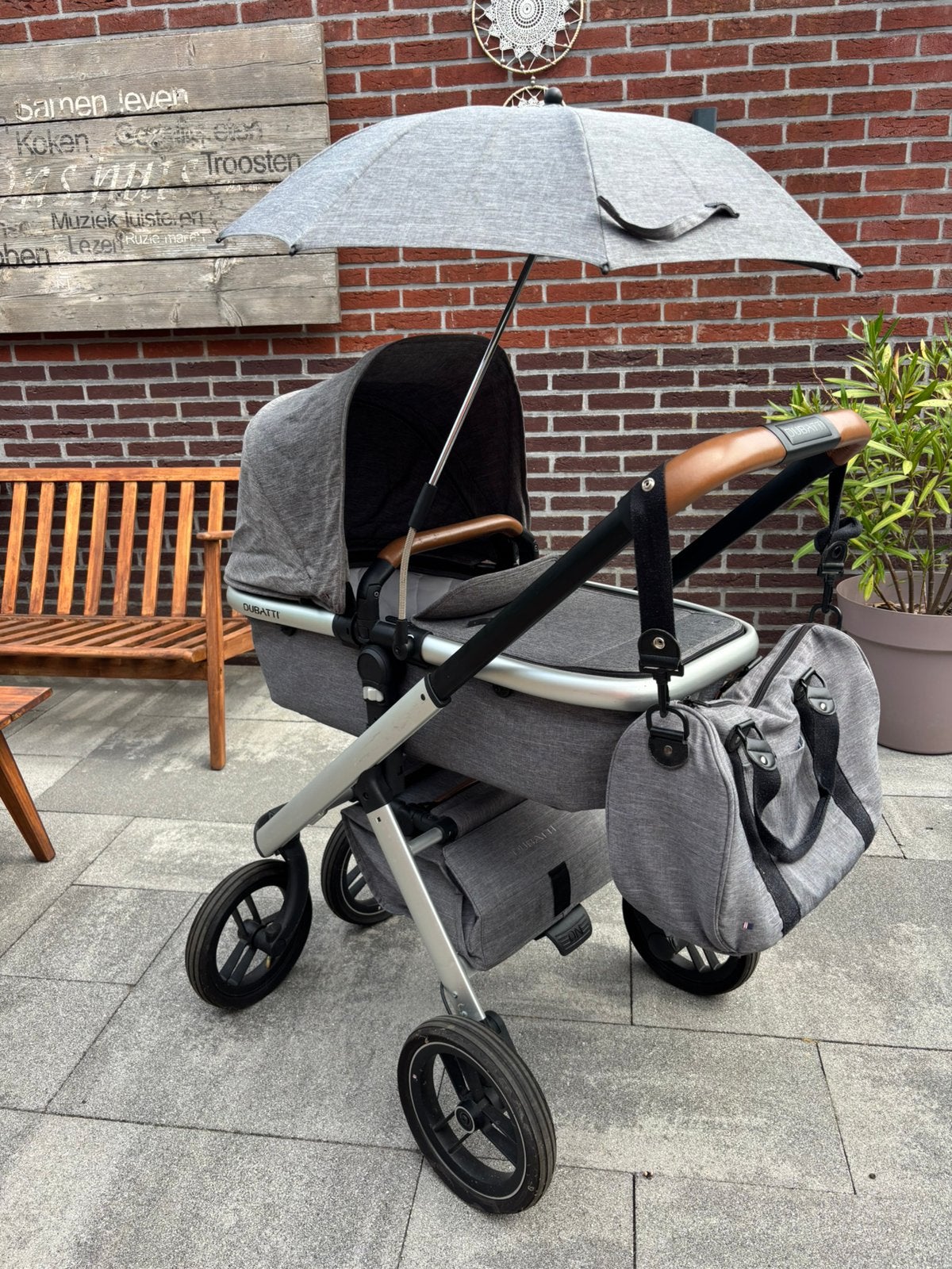 Complete Dubatti 2-1 kinderwagen in antracietgrijs, Gebruikt, Combiwagen, Verstelbare duwstang, Ophalen