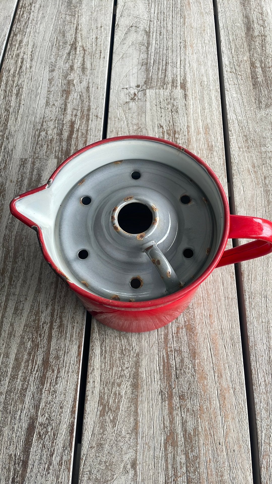 Vintage Geëmmailleerde Melkkoker. Rood met grijs., Antiek en Kunst, Antiek | Emaille, Ophalen of Verzenden