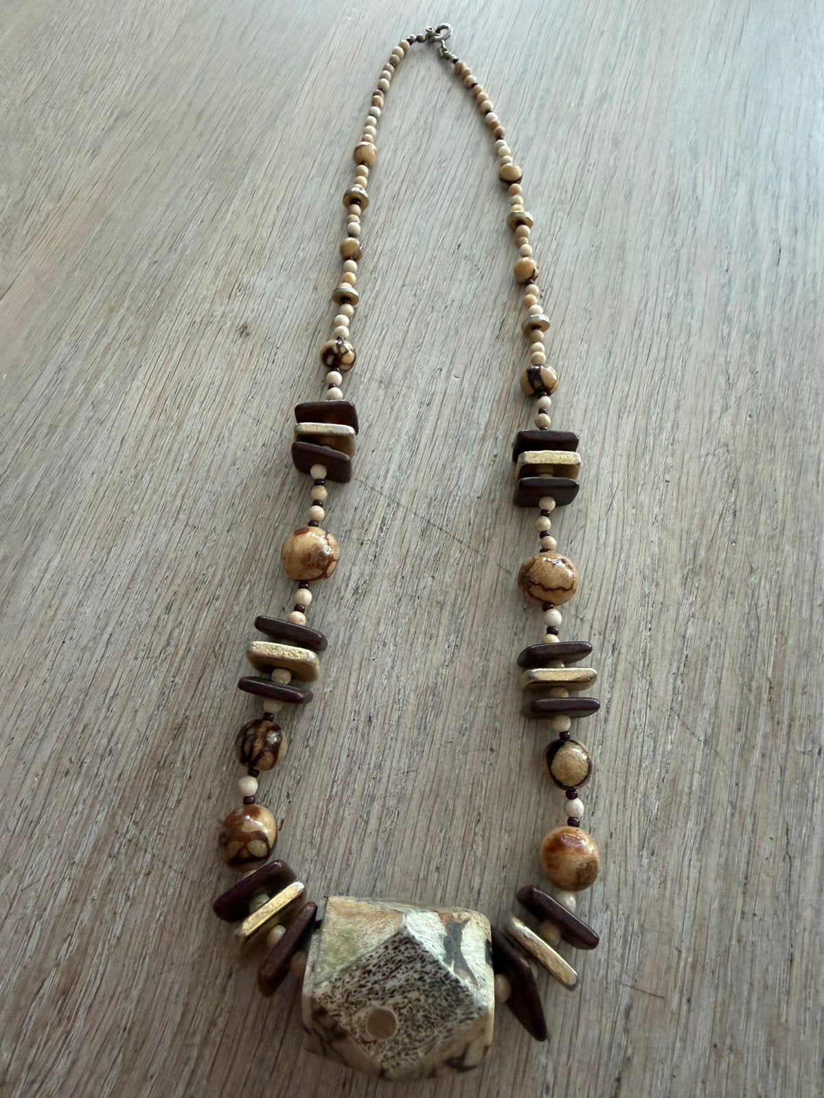 Ketting met been en steen, Verzenden, Zo goed als nieuw, Overige materialen