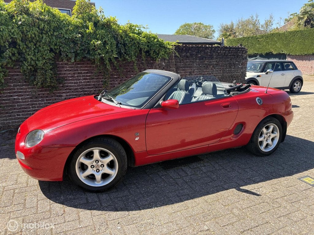 MG F 1.8i / eventueel met Hardtop / Apk maart 2027, Euro 2, Achterwielaandrijving, Zwart, 4 cilinders