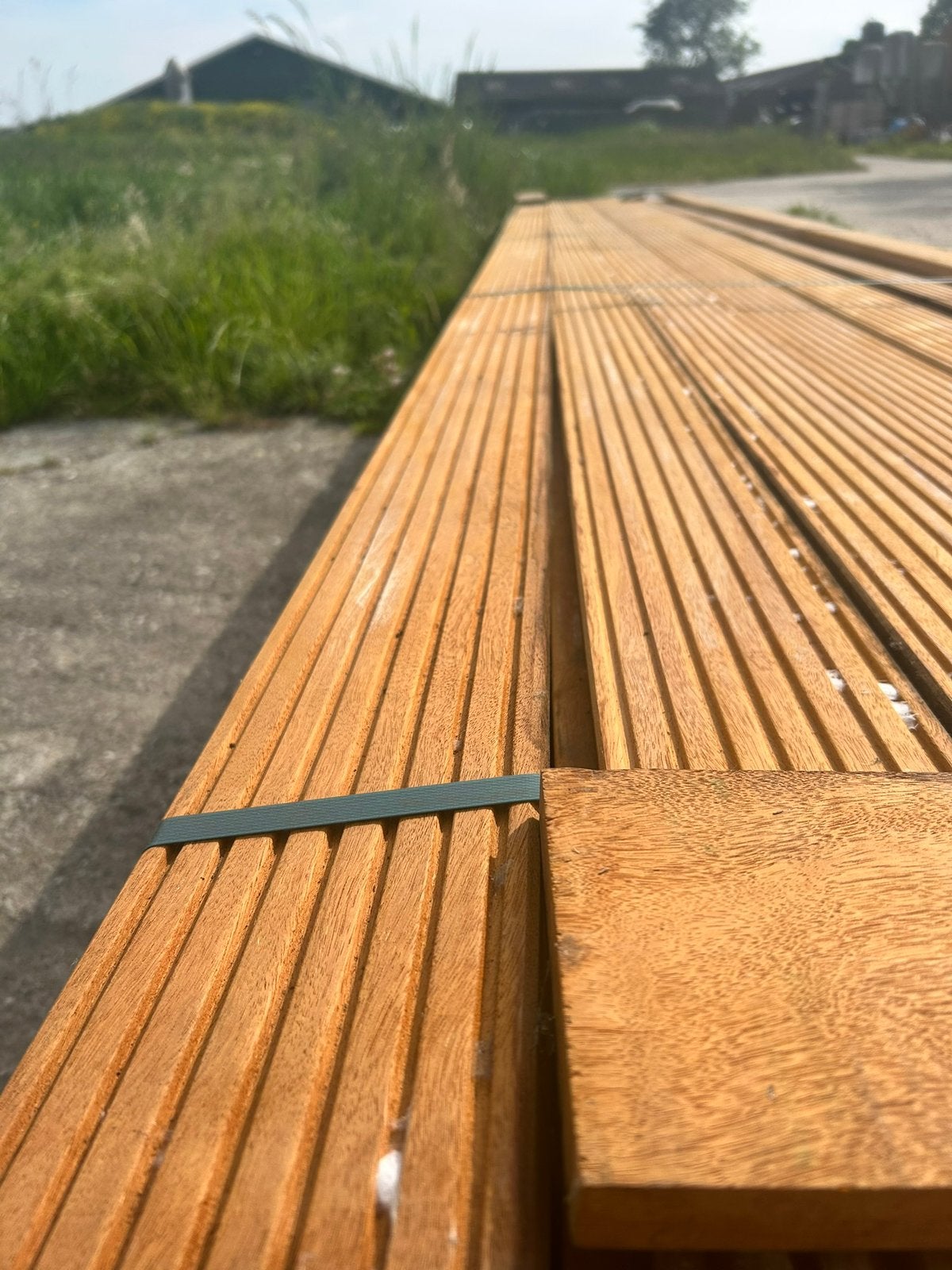 Bilinga vlonderplanken 28x140 mm voor maar €8,30 per meter!, D, Nieuw, Ophalen of Verzenden, Hout