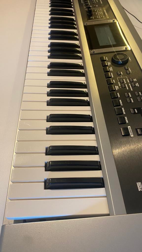 Roland GW-7 Workstation keyboard, Muziek en Instrumenten, Keyboards, Zo goed als nieuw, 61 toetsen, Roland, Aanslaggevoelig, Midi-aansluiting