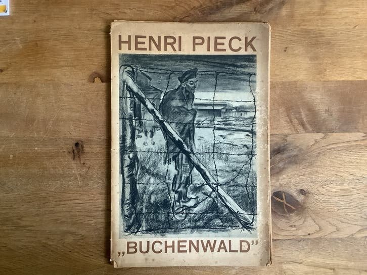 Henri Pieck - Buchenwald (1945) compleet, Ophalen of Verzenden, Overige onderwerpen, Tweede Wereldoorlog, Gelezen